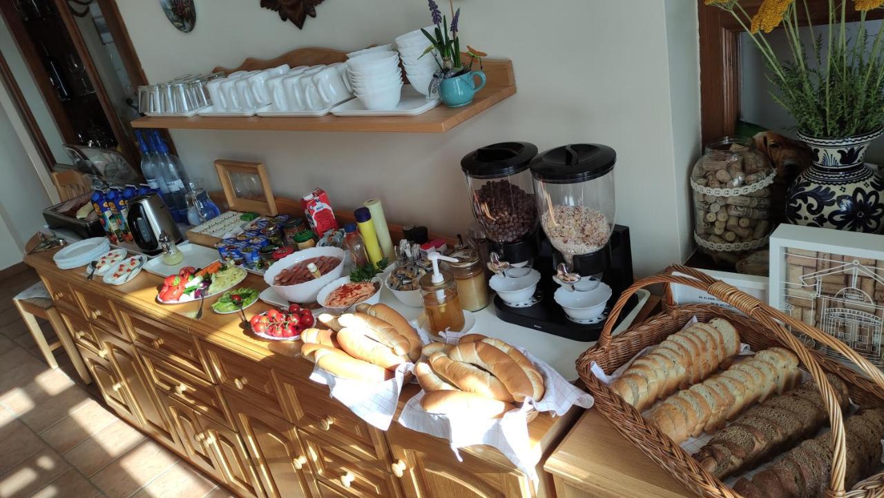 Eckhardt Vendeghaz Hotel Villany Bagian luar foto