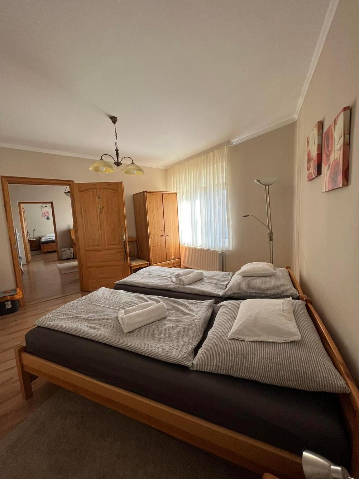 Eckhardt Vendeghaz Hotel Villany Bagian luar foto